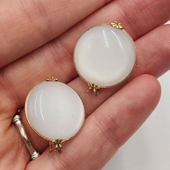 Vintage Hillcraft 1950's 14k Rolled Gold White Moonglow Thermoset Slide Earrings - Picture 2 of 5